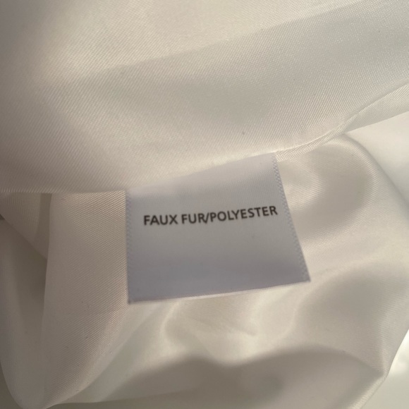 Bianca Blu White Faux Fur Zip Up Vest NWT Women’s Size XL - Picture 6 of 7